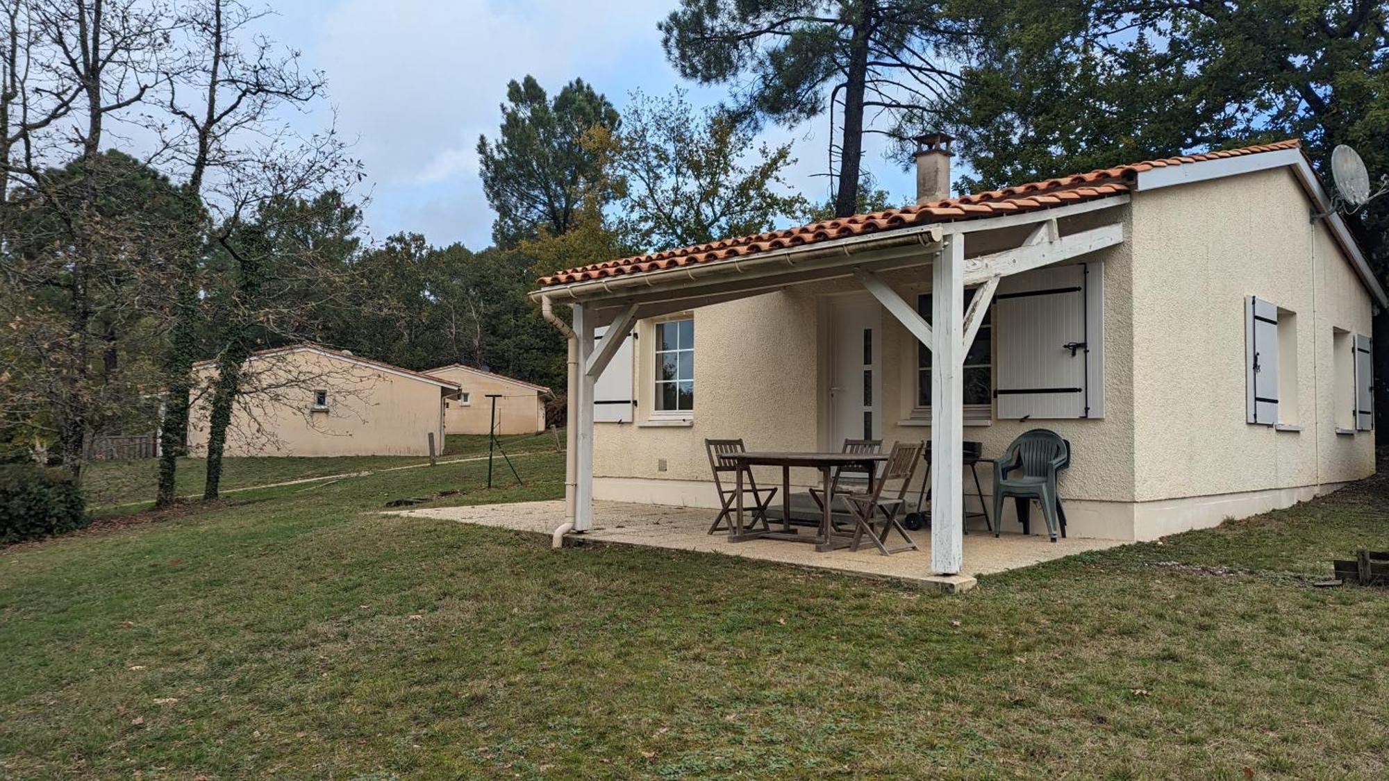 Etang Vallier Resort Brossac Εξωτερικό φωτογραφία