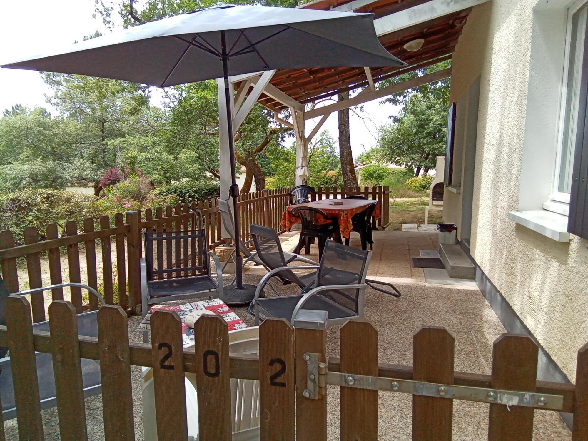 Etang Vallier Resort Brossac Εξωτερικό φωτογραφία