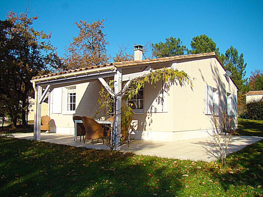 Etang Vallier Resort Brossac Δωμάτιο φωτογραφία
