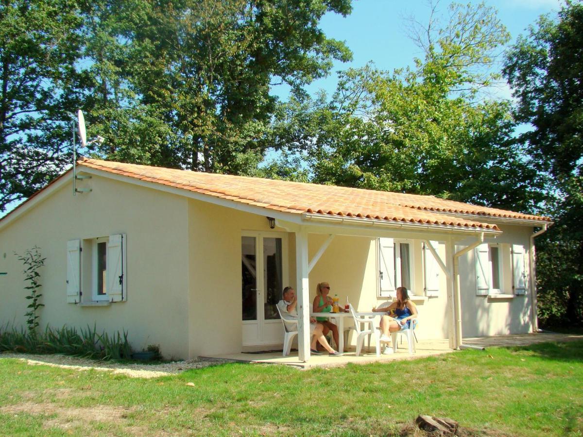 Etang Vallier Resort Brossac Εξωτερικό φωτογραφία